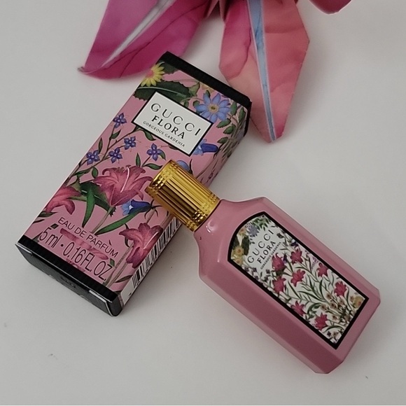 🌺 Gucci Flora Eau de Parfum Mini - Picture 1 of 4